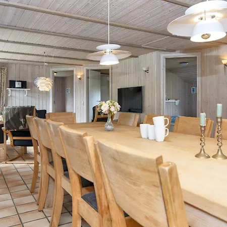 Ferienhaus Luxury Pool House Near