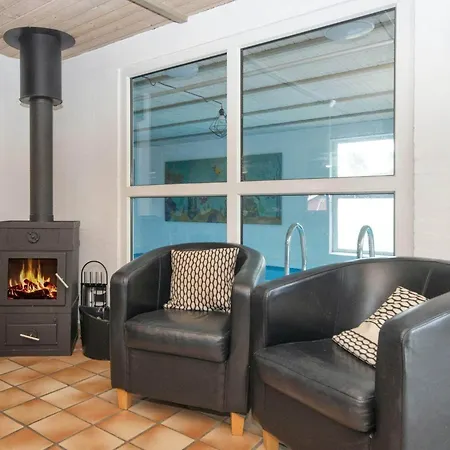 Luxury Pool House Near Ferienhaus *