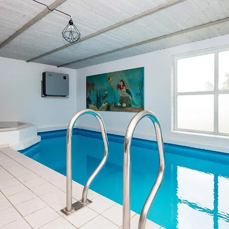 Ferienhaus Luxury Pool House Near *
