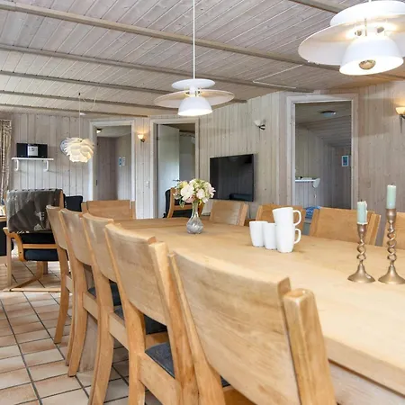 Ferienhaus Luxury Pool House Near