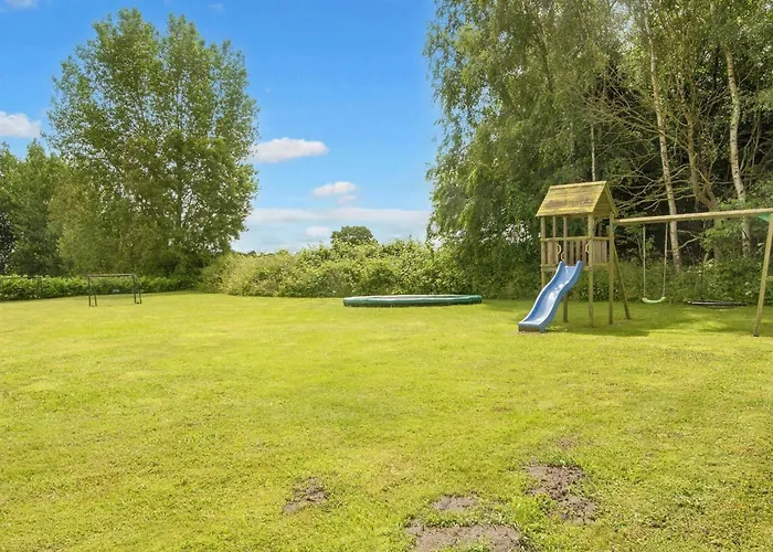 Luxury Pool House Near - By Traum Holiday home *